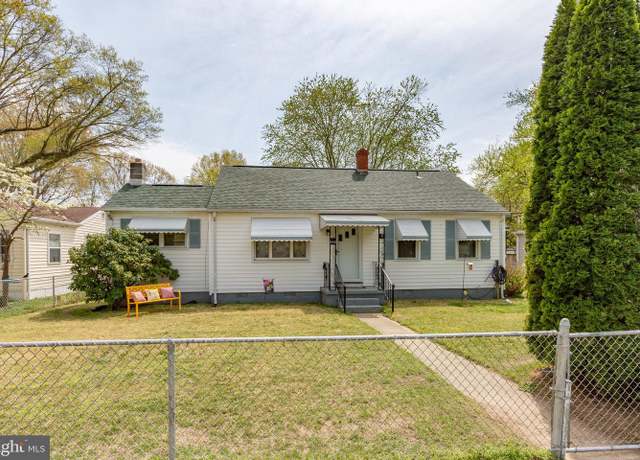 Property at 216 Locust Ave, Colonial Beach, VA 22443, 3 beds, 2 baths