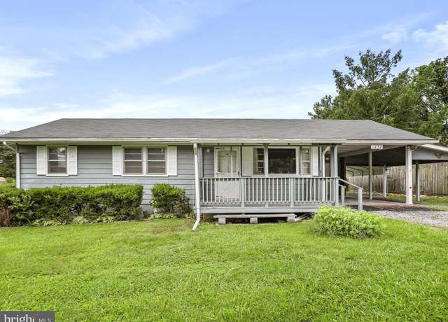 Property at 1424 Locust St, Front Royal, VA 22630, 3 beds, 1 bath