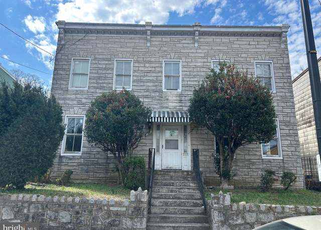 Property at 1231 V St SE, Washington, DC 20020, 4 beds, 2 baths