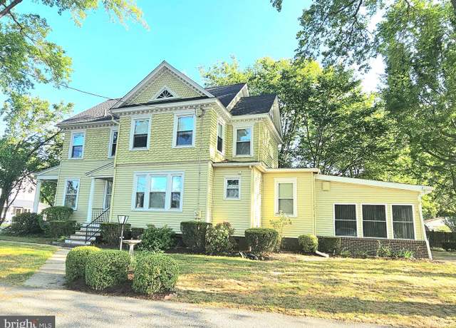 Property at 321 S Walnut St, Milford, DE 19963, 3 beds, 2 baths