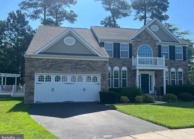 Property at 10 Stacey Ct, Selbyville, DE 19975, 4 beds, 3 baths