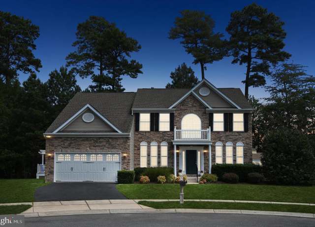 Property at 10 Stacey Ct, Selbyville, DE 19975, 4 beds, 3 baths