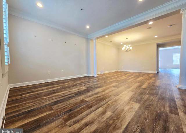 Property at 207 Community Center Ave #207, Gaithersburg, MD 20878, 3 beds, 2.5 baths