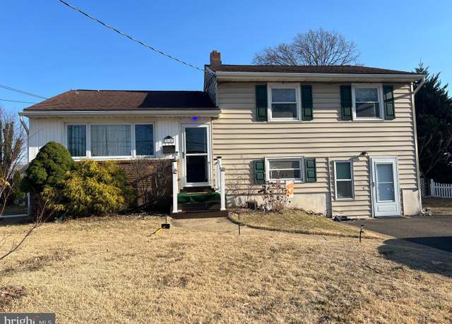 Property at 518 Greenwood Ave, Delran, NJ 08075, 4 beds, 2 baths