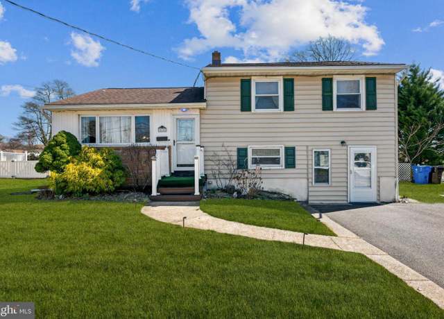 Property at 518 Greenwood Ave, Delran, NJ 08075, 4 beds, 2 baths