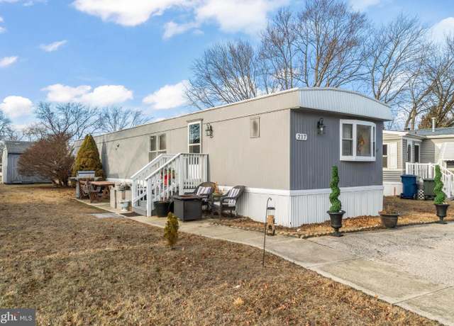 Property at 217 Truman Ave, Williamstown, NJ 08094, 2 beds, 2 baths