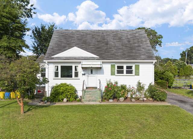 Property at 102 Armour Ave, Hamilton, NJ 08619, 4 beds, 1 bath