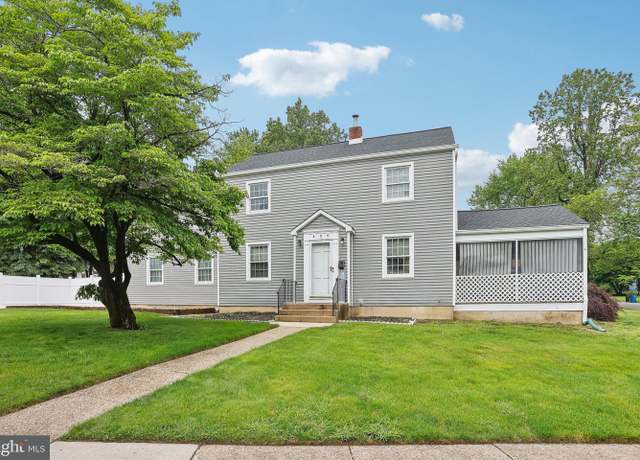 Property at 430 W Palmer St, Morrisville, PA 19067, 3 beds, 1.5 baths