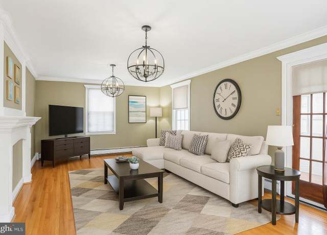 Property at 430 W Palmer St, Morrisville, PA 19067, 3 beds, 1.5 baths