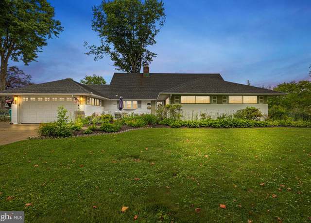 Property at 65 Silverspruce Rd, Levittown, PA 19056, 5 beds, 3.5 baths