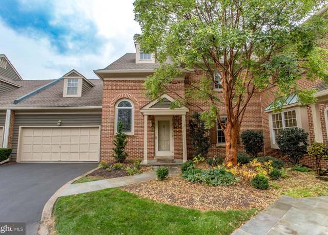 Property at 32 Hibiscus Ct, Doylestown, PA 18901, 3 beds, 3 baths