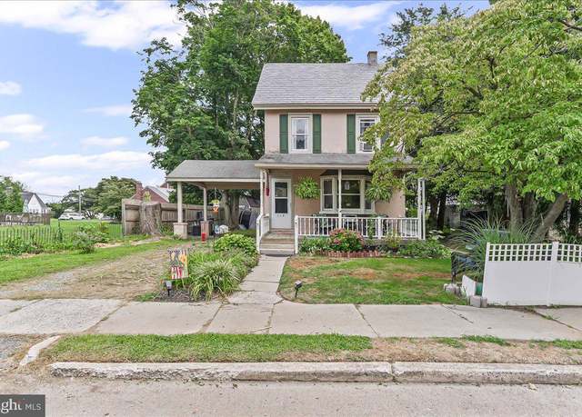 Property at 119 S 6th St, Oxford, PA 19363, 3 beds, 1.5 baths