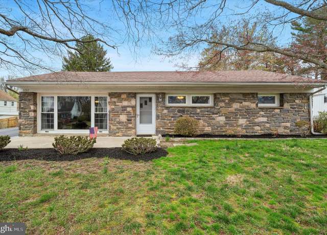 Property at 2222 Windsor Cir, Broomall, PA 19008, 3 beds, 1 bath