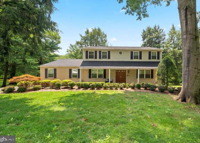 Property at 12 Copper Beech Dr, Lafayette Hill, PA 19444, 4 beds, 2.5 baths