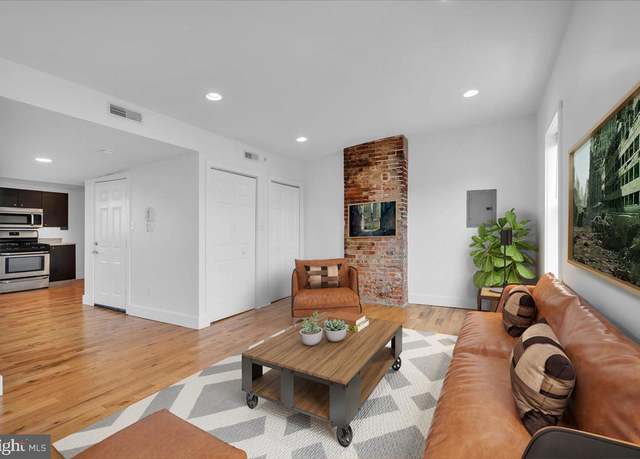 Property at 1014 N 4th St #2, Philadelphia, PA 19123, 2 beds, 1.5 baths