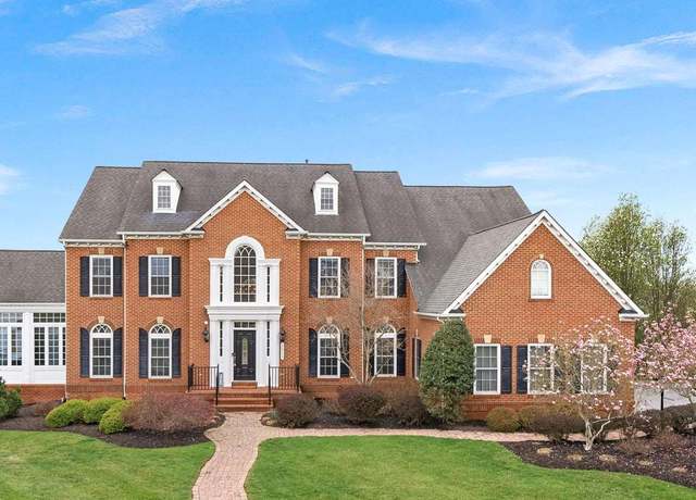 Property at 20713 Ashburn Valley Ct, Ashburn, VA 20147, 5 beds, 5.5 baths