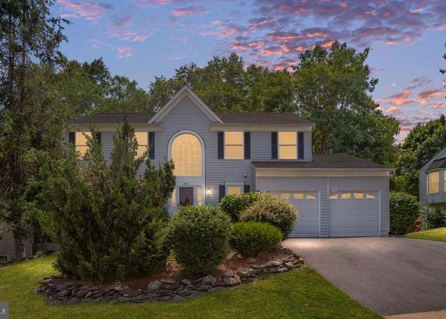 Property at 3861 Wertz Dr, Woodbridge, VA 22193, 5 beds, 3.5 baths