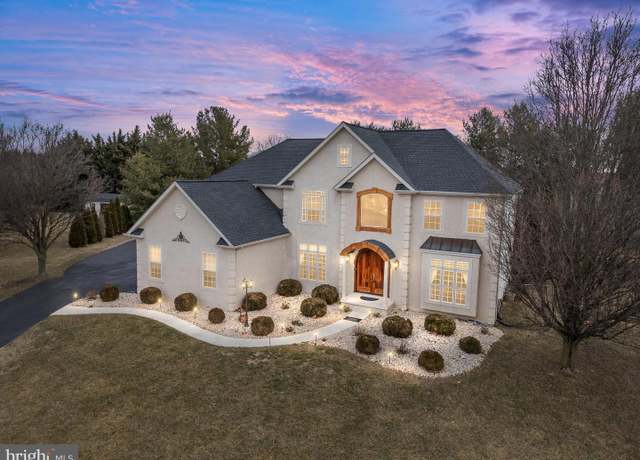 Property at 8 Landview Ct, Middletown, DE 19709, 5 beds, 4 baths