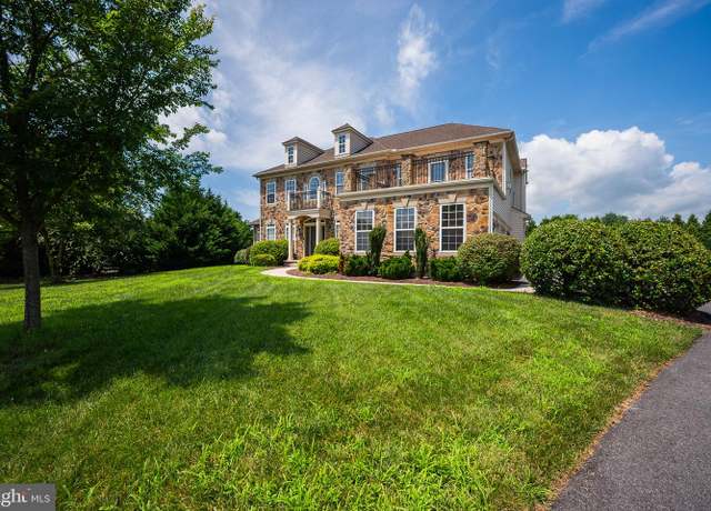 Property at 518 Schooner Ct, Newark, DE 19702, 5 beds, 5 baths