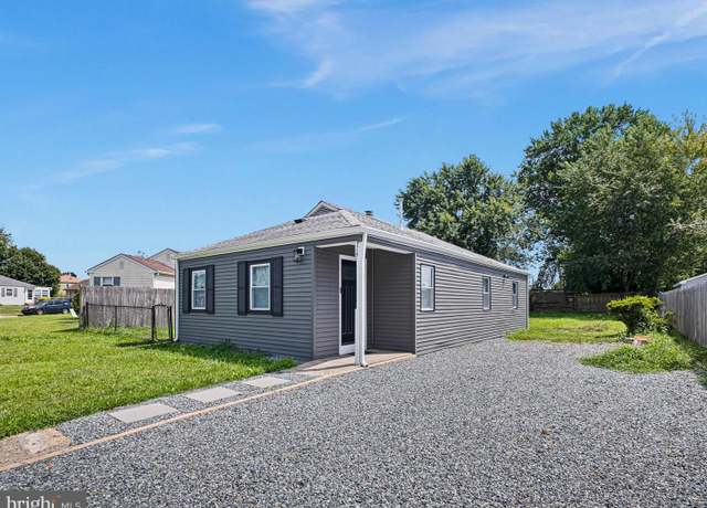Property at 714 Woodtop Rd, Wilmington, DE 19804, 3 beds, 2 baths