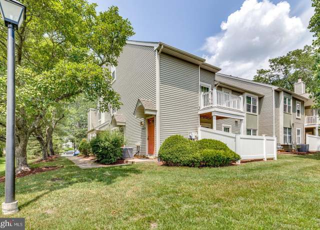 Property at 2005A Sutton Pl, Mount Laurel, NJ 08054, 2 beds, 1 bath