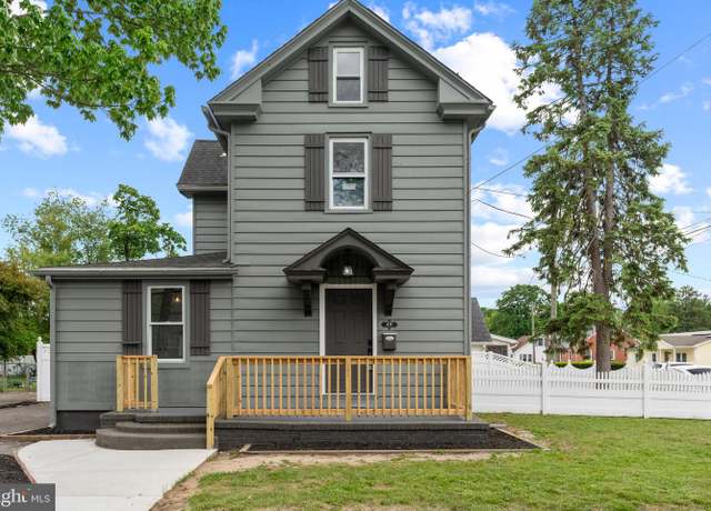 Property at 40 W Chestnut St, Clayton, NJ 08312, 4 beds, 2 baths