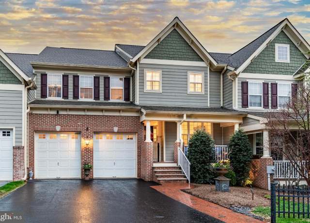 Property at 284 Holcombe Way, Lambertville, NJ 08530, 3 beds, 2.5 baths