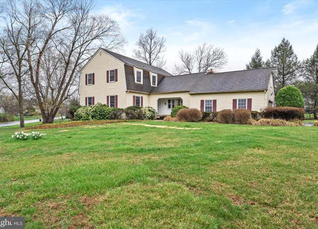 Property at 106 Crestwood Rd, Washington Crossing, PA 18977, 4 beds, 2.5 baths
