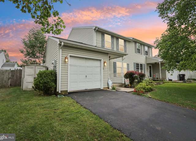 Property at 2109 Mill Valley Ln, Quakertown, PA 18951, 3 beds, 1.5 baths