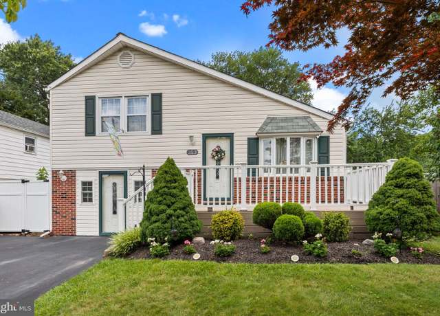 Property at 323 Elm St, Warminster, PA 18974, 3 beds, 1.5 baths