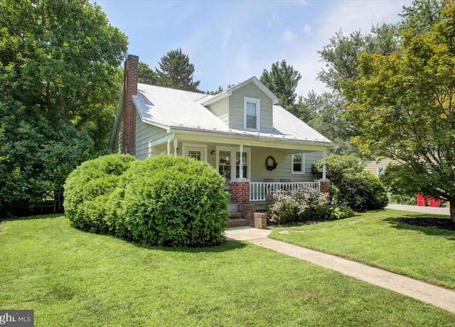 Property at 30 Wyrick Ave, Shippensburg, PA 17257, 3 beds, 1 bath