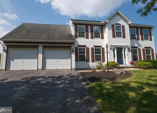 Property at 2274 Autumnwood Dr, State College, PA 16801, 5 beds, 3.5 baths