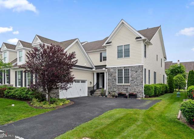 Property at 3714 Rose Trader Ln #226, Newtown Square, PA 19073, 3 beds, 2.5 baths