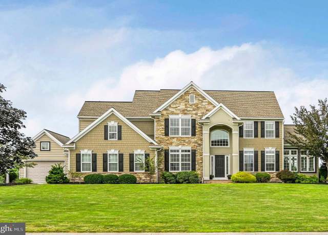 Property at 63 Clover Pl, Lebanon, PA 17042, 5 beds, 3.5 baths