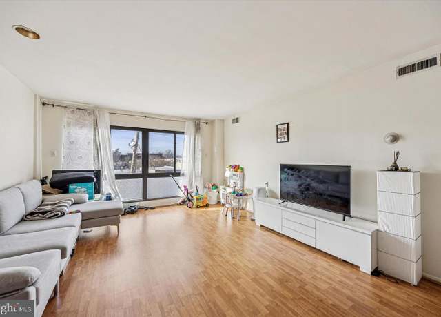 Property at 7600 E Roosevelt Blvd #408, Philadelphia, PA 19152, 2 beds, 2 baths