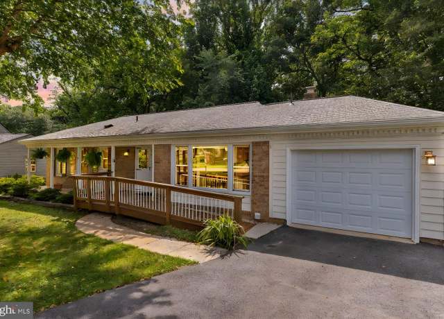 Property at 8006 Rockwood Ct, Springfield, VA 22153, 5 beds, 3 baths