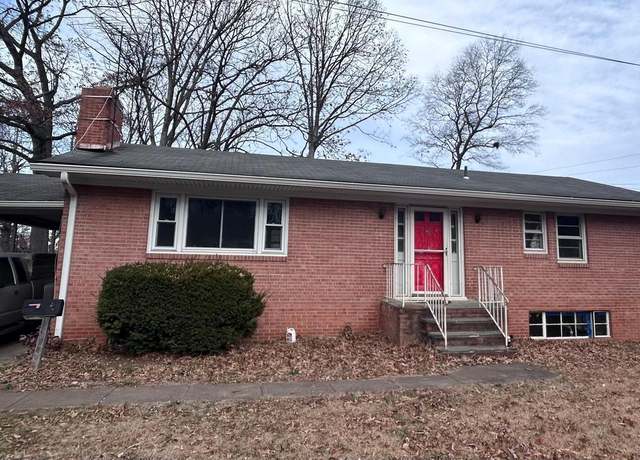 Property at 258 Manassas Dr, Manassas Park, VA 20111, 3 beds, 2 baths