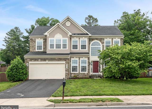 Property at 800 Kennedy Dr, Winchester, VA 22601, 5 beds, 4 baths