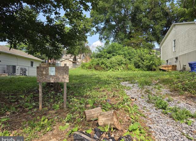 Property at 427 Cherrydale Ave, Front Royal, VA 22630