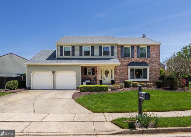 Property at 24 Lancelot Ln, Mount Laurel, NJ 08054, 4 beds, 2.5 baths