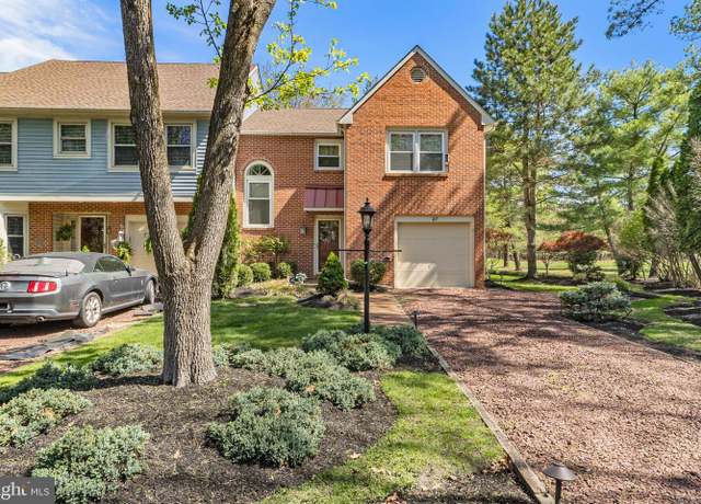 Property at 27 Majestic Way, Marlton, NJ 08053, 2 beds, 2.5 baths