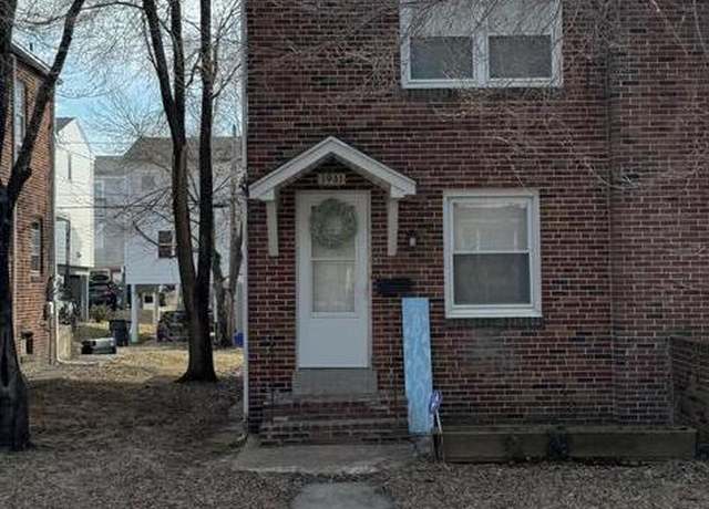 Property at 1941 Holly St, Harrisburg, PA 17104, 2 beds, 2 baths