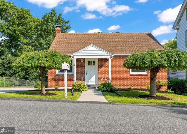 Property at 724 Dunkle St, Harrisburg, PA 17113, 3 beds, 2 baths