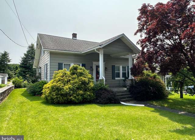 Property at 12136 Pen Mar Rd, Waynesboro, PA 17268, 3 beds, 2 baths
