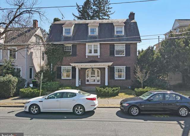 Property at 607 Thomas St, Stroudsburg, PA 18360, 6 beds, 4 baths