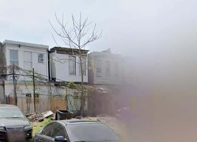 Property at 924 W Seltzer St, Philadelphia, PA 19133