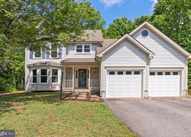 Property at 5015 Brookshire Ct E, Fredericksburg, VA 22408, 4 beds, 2.5 baths