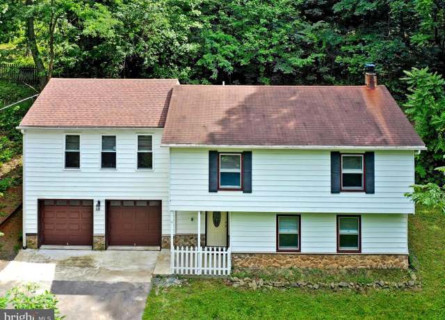 Property at 275 Mountain Heights Rd, Front Royal, VA 22630, 2 beds, 1.5 baths