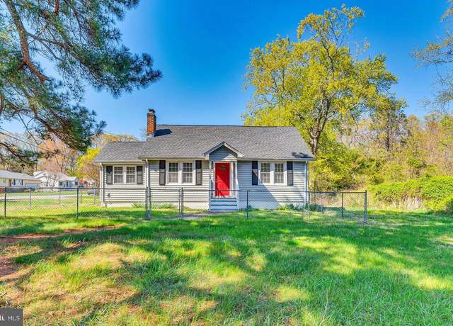 Property at 122 W Hawthorne Dr, La Plata, MD 20646, 3 beds, 1 bath