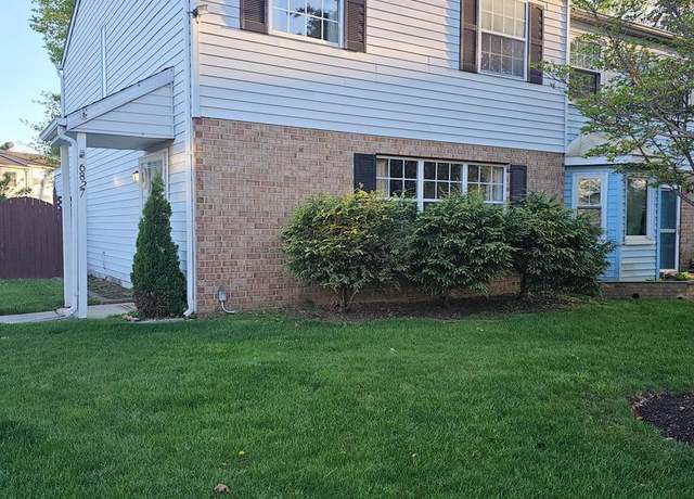 Property at 6827 Larkspur Sq, Frederick, MD 21703, 3 beds, 2.5 baths